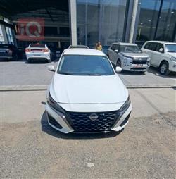 نيسان ألتيما